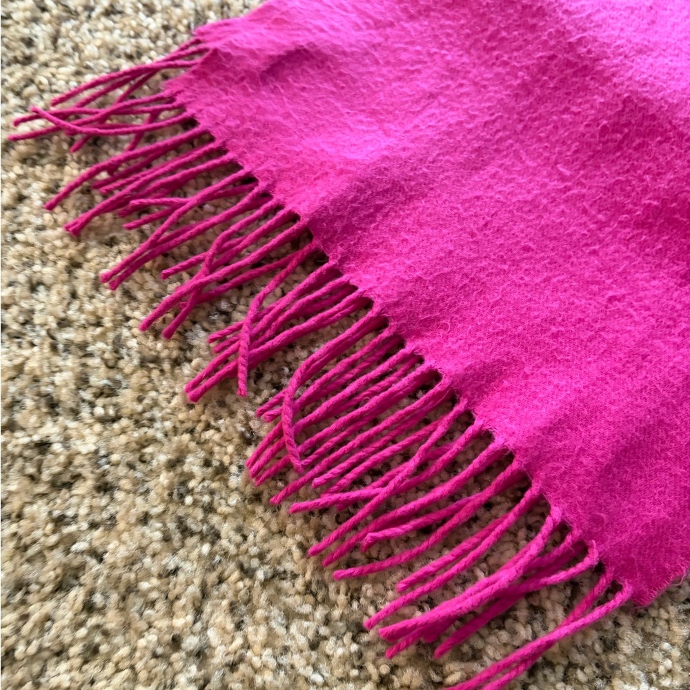 Luxurious Pink Cashmere Scarf Valentine’s Day - Picture 6 of 11